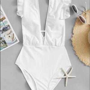 One Piece bathing suit 🤍